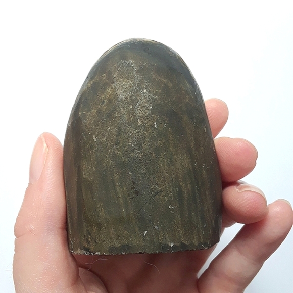 Rainbow Amethyst Cutbase - Picture 3 of 4